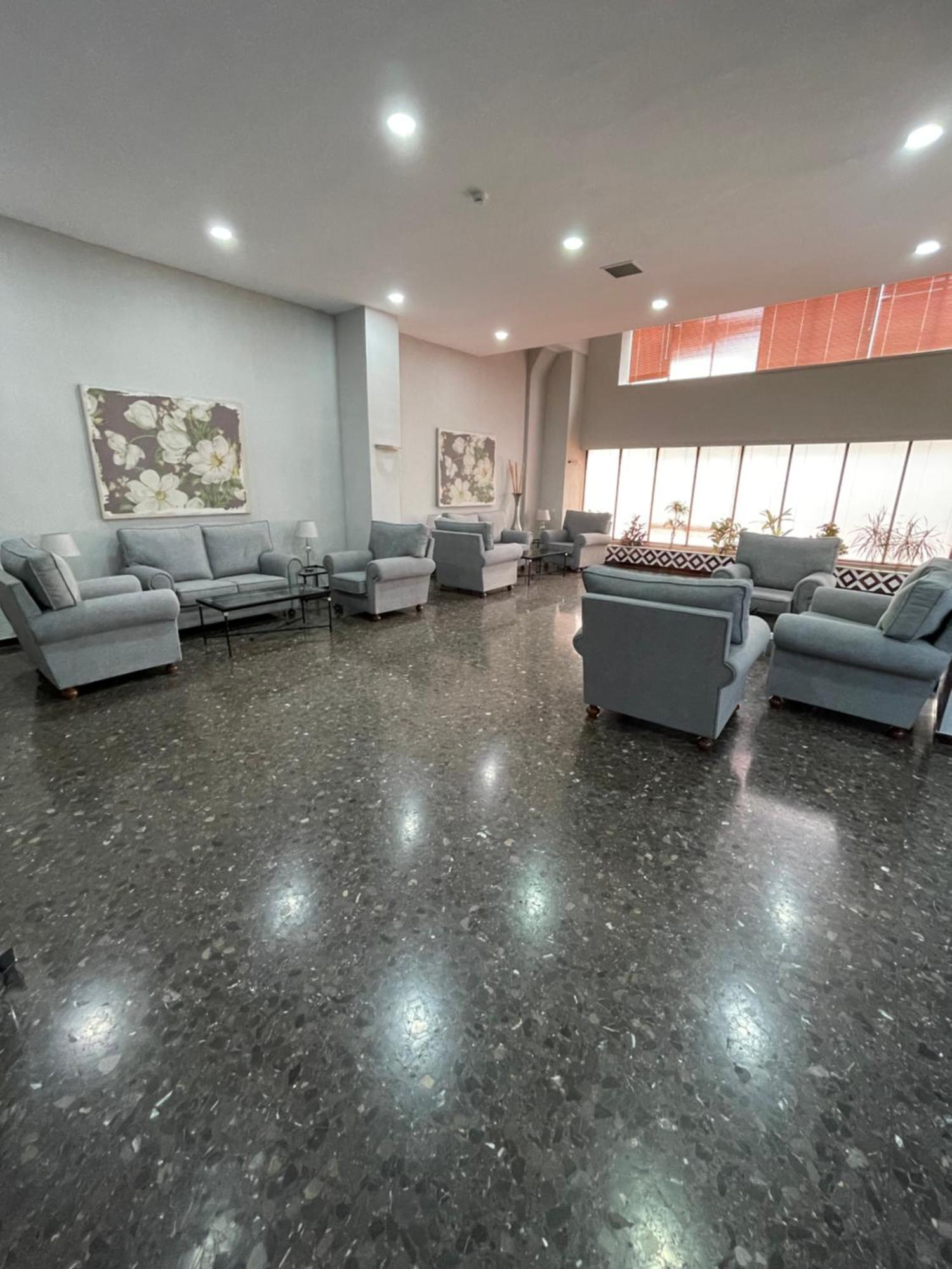 Resitur Luxury Suit 2 Sevilla Exterior foto